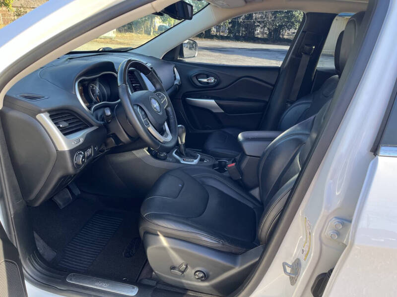 2017 Jeep Cherokee Overland