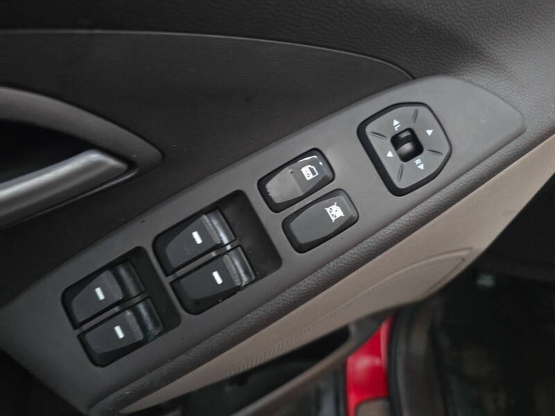 2012 Hyundai Tucson GL