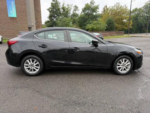 2017 Mazda MAZDA3 Sport
