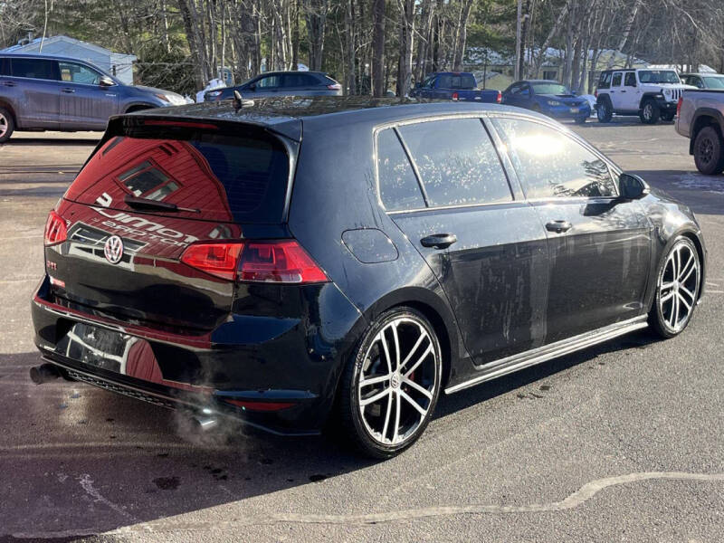 2017 Volkswagen Golf GTI Sport
