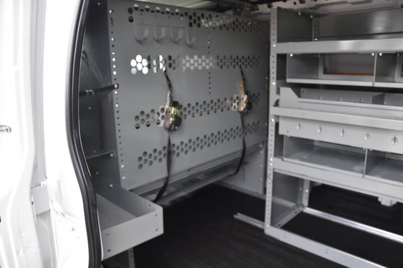 2017 Chevrolet Express 2500