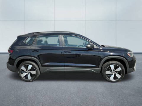 2025 Volkswagen Taos S 4Motion