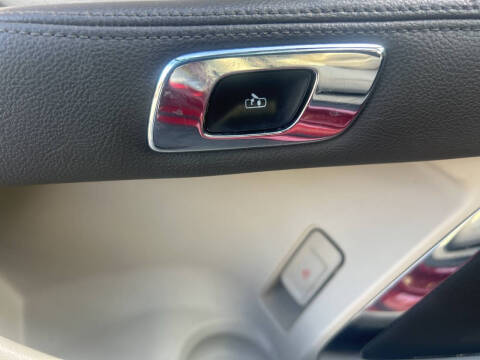 2017 Lincoln Continental Reserve