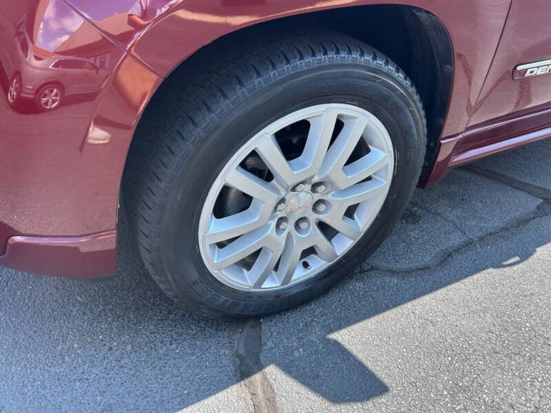 2016 GMC Acadia Denali