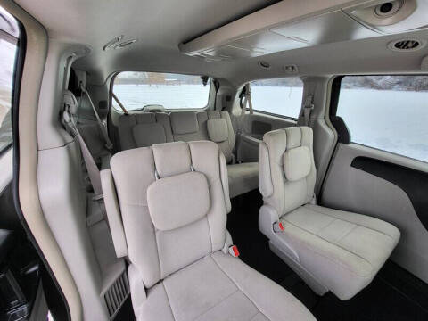 2011 Chrysler Town and Country Touring