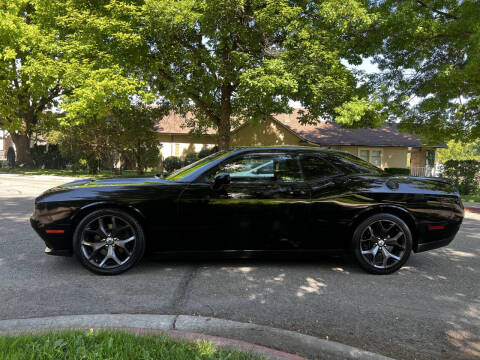 2018 Dodge Challenger SXT Plus