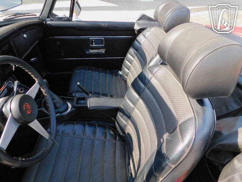 1974 MG B