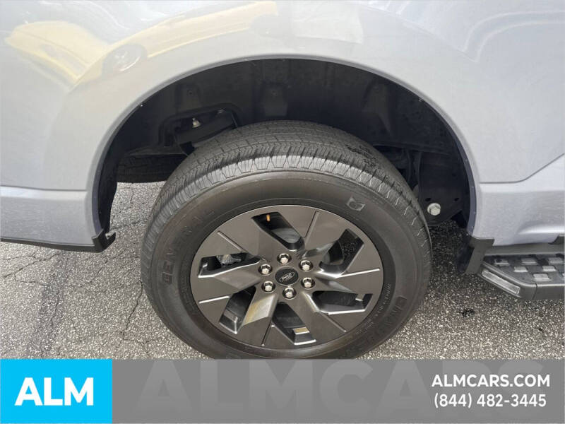 2022 Ford F-150 Lightning Lariat