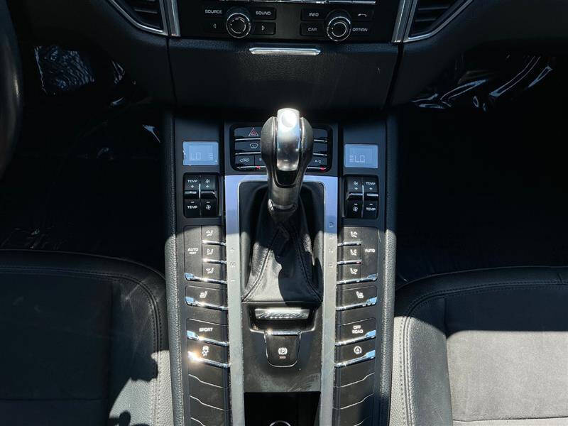 2015 Porsche Macan S