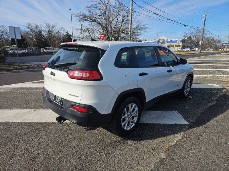 2014 Jeep Cherokee Sport