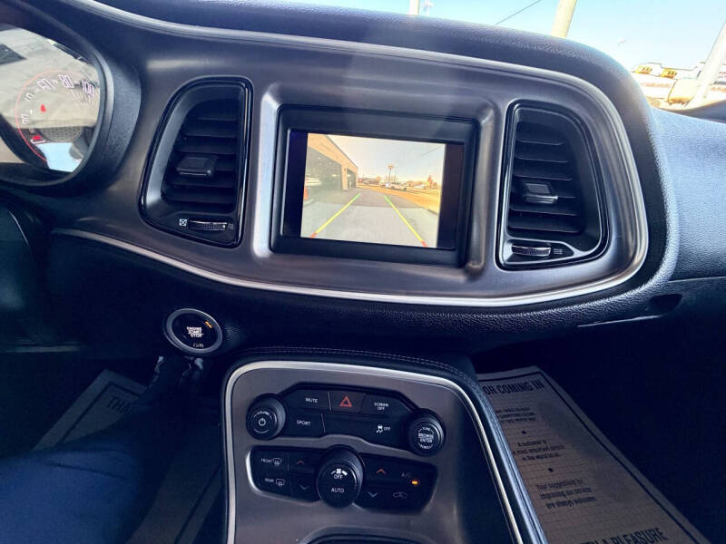 2019 Dodge Challenger SXT