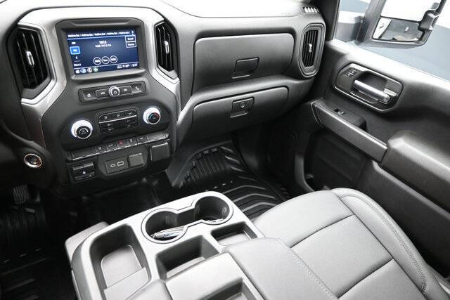 2024 GMC Sierra 2500HD Pro