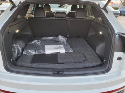 2026 Volkswagen Atlas Cross Sport SEL Premium R-Line 4Motion