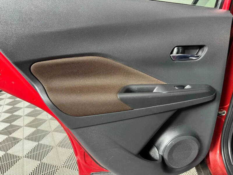 2020 Nissan Kicks SR