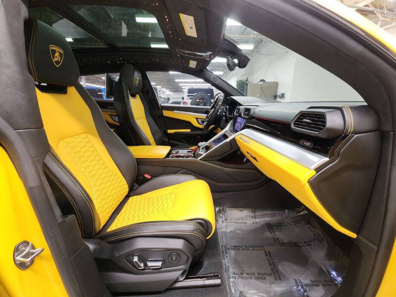 2019 Lamborghini Urus