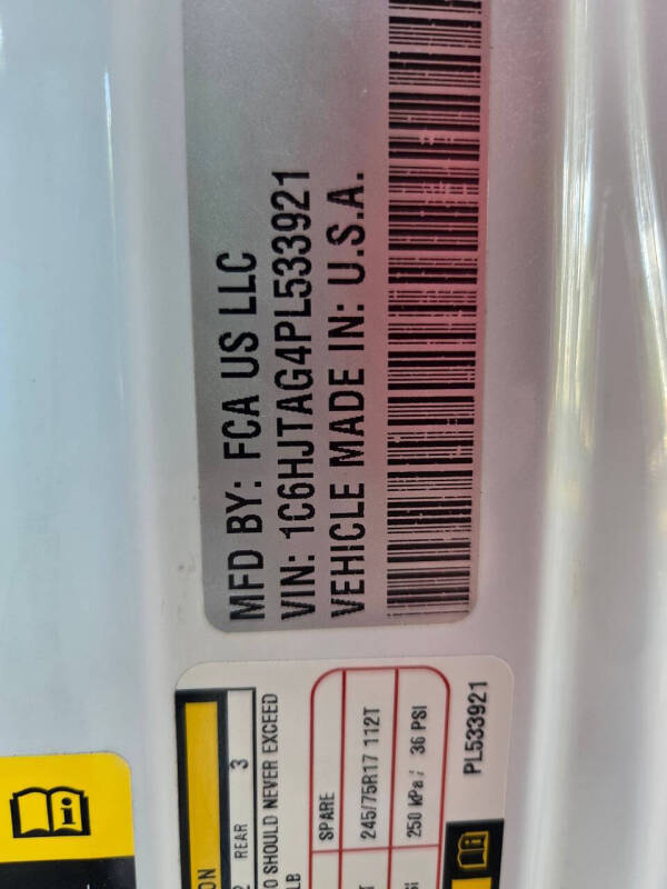 2023 Jeep Gladiator Sport S