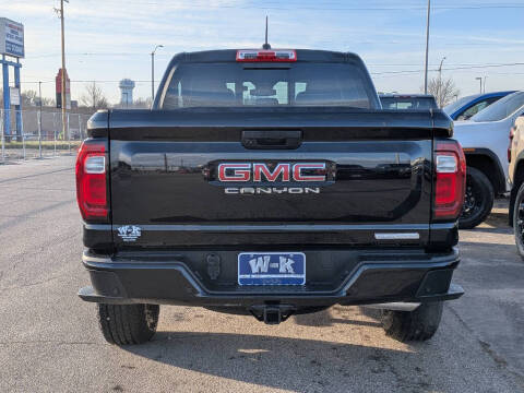 2025 GMC Canyon Elevation