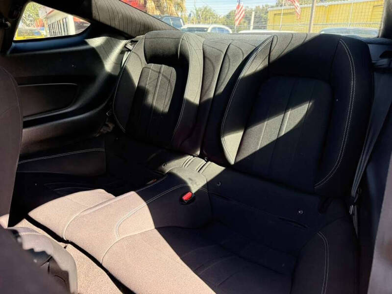 2022 Ford Mustang EcoBoost