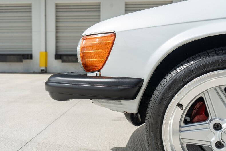 1977 Mercedes-Benz 450-Class
