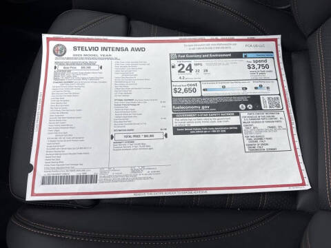 2025 Alfa Romeo Stelvio Intensa