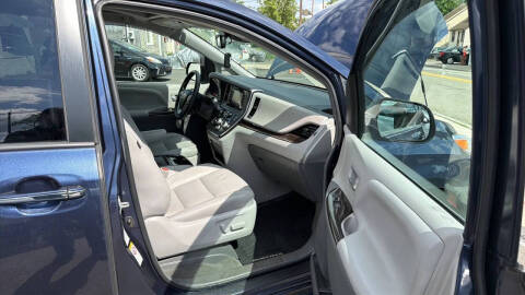 2018 Toyota Sienna