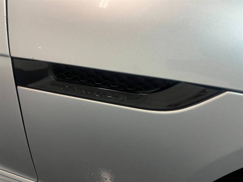 2017 Jaguar F-TYPE R