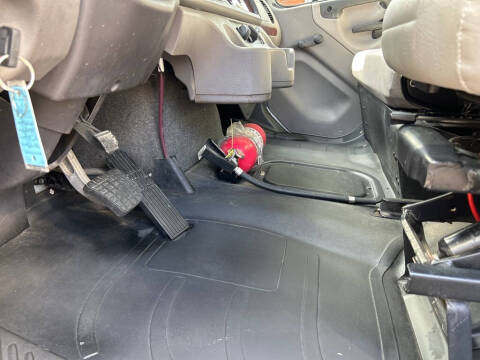 2020 Freightliner M2 106