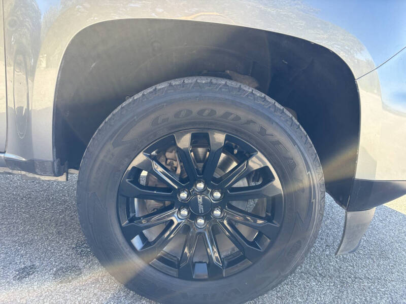 2021 GMC Canyon Elevation Standard