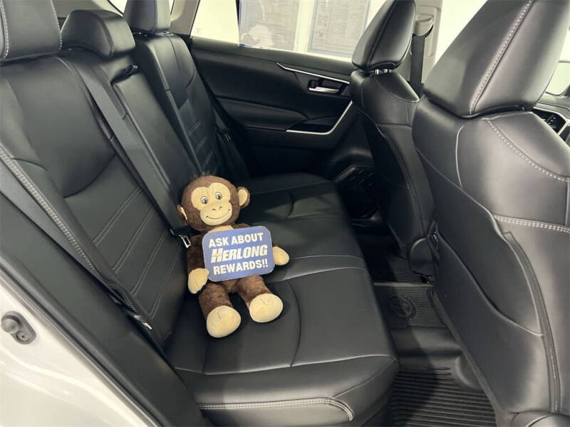 2023 Toyota RAV4 Hybrid XLE Premium