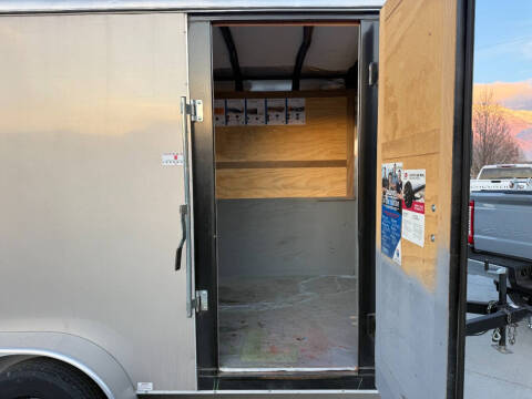 2024 Interstate Enclosed