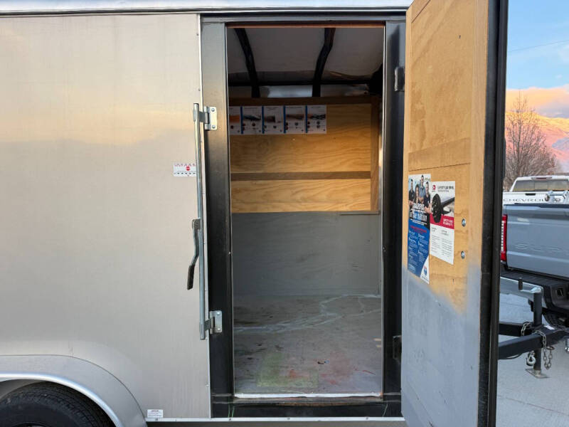 2024 Interstate Enclosed