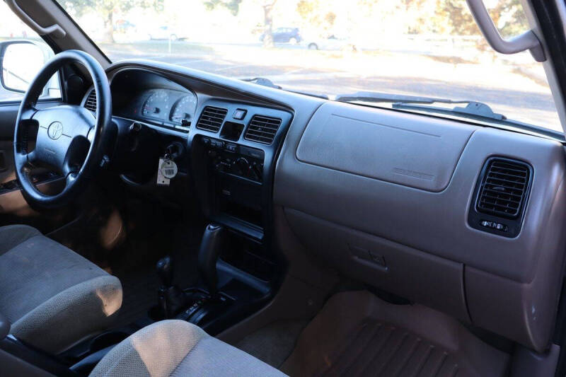 2000 Toyota 4Runner SR5