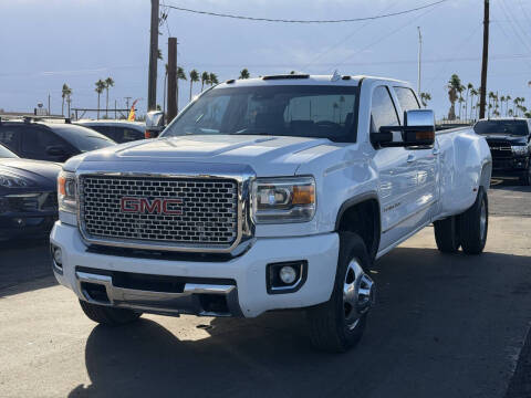 2015 GMC Sierra 3500HD Denali