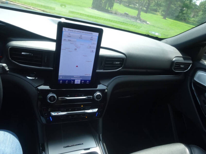 2022 Ford Explorer ST