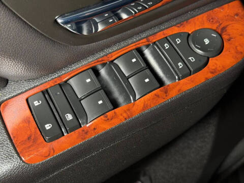 2012 Chevrolet Avalanche LS