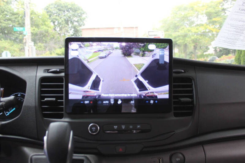 2024 Ford Transit 250