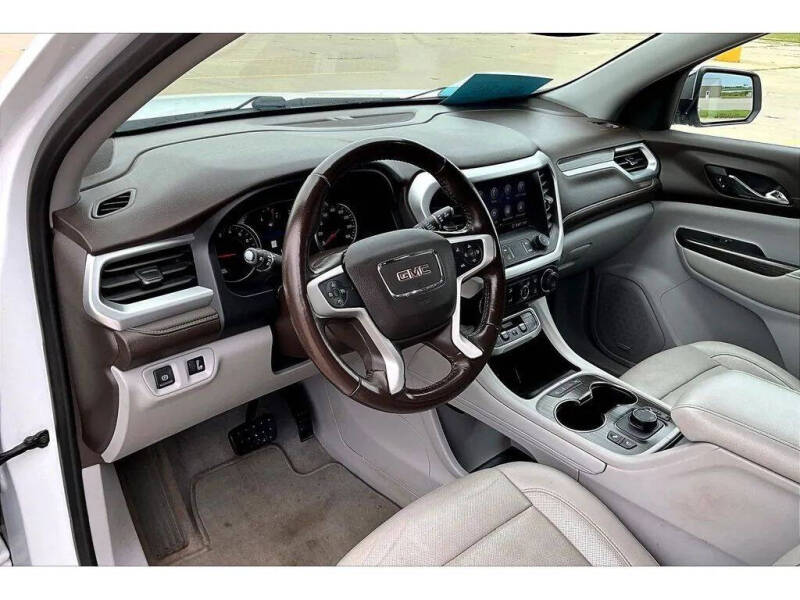 2020 GMC Acadia SLT