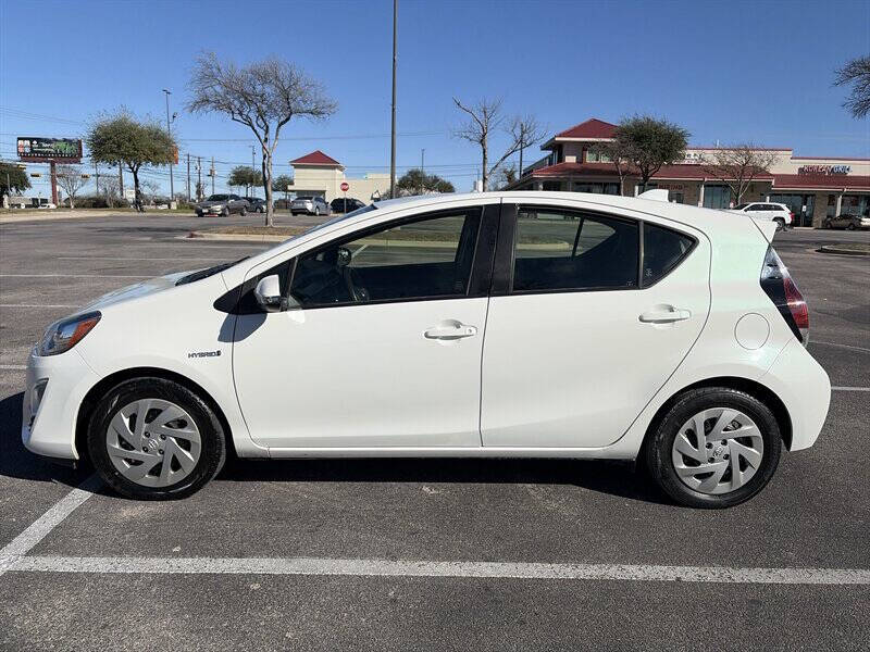 2016 Toyota Prius c One