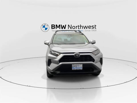 2020 Toyota RAV4 LE
