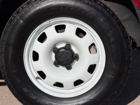 2022 Land Rover Defender 90 Standard