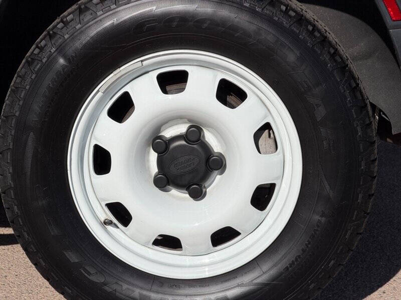 2022 Land Rover Defender 90 Standard