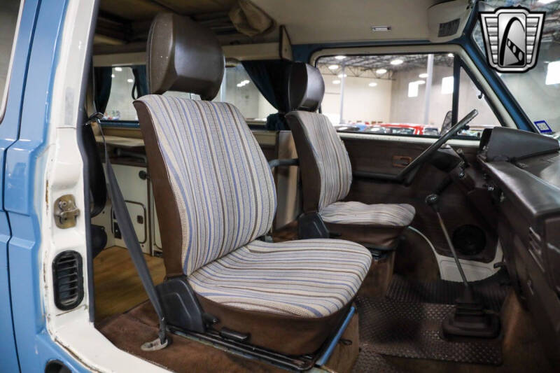 1982 Volkswagen Vanagon Camper