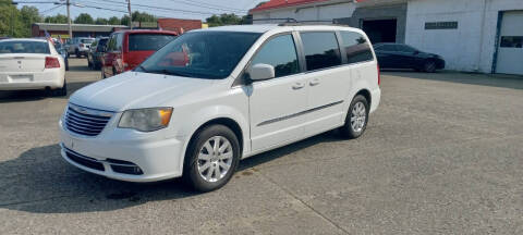 2014 Chrysler Town and Country for sale at Ideal Used Cars in Geneva OH