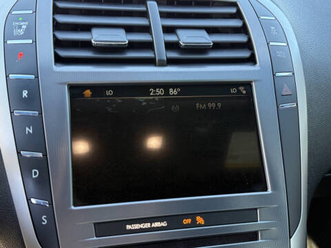 2017 Lincoln MKZ Select