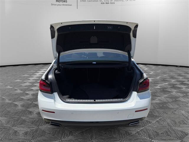 2022 BMW 5 Series 540i