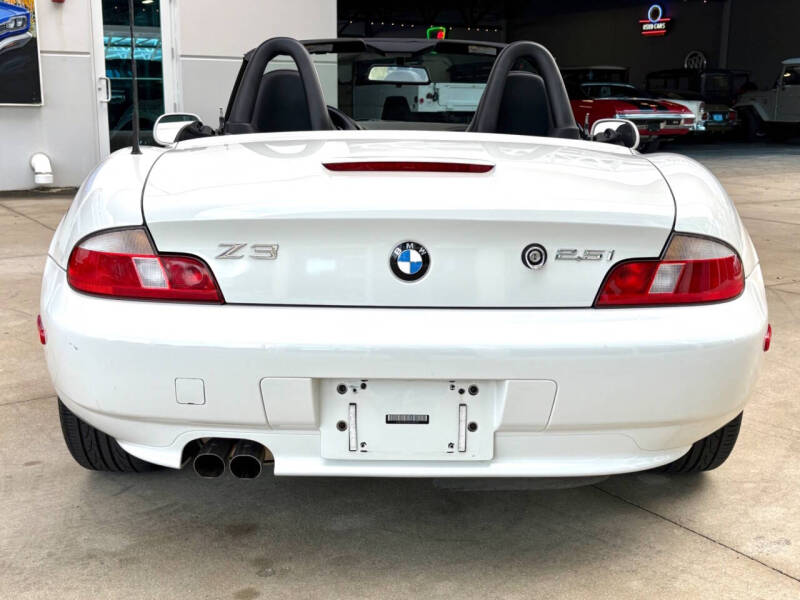 2002 BMW Z3 2.5i