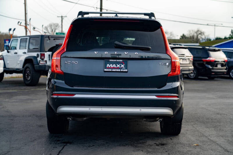 2022 Volvo XC90 T6 Inscription 7-Passenger