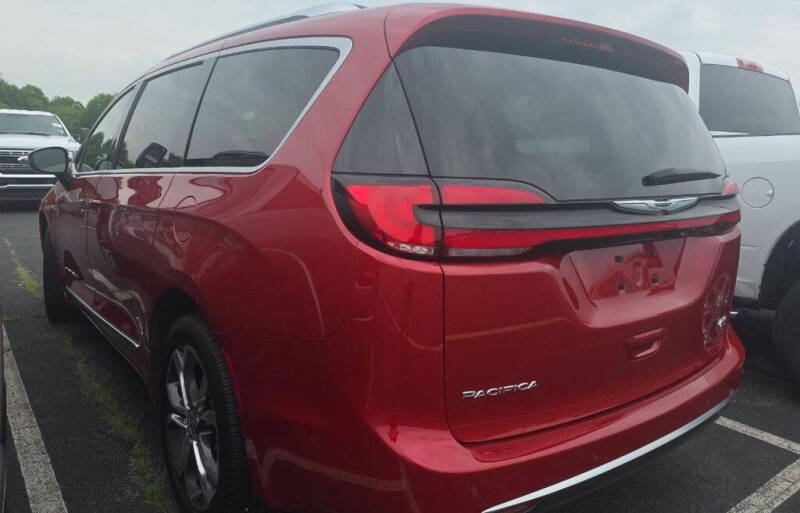 2025 Chrysler Pacifica Pinnacle