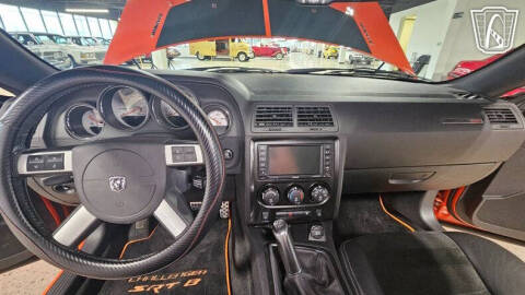 2009 Dodge Challenger SRT8