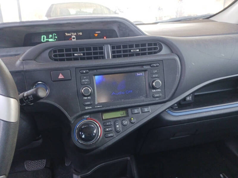 2013 Toyota Prius c Four